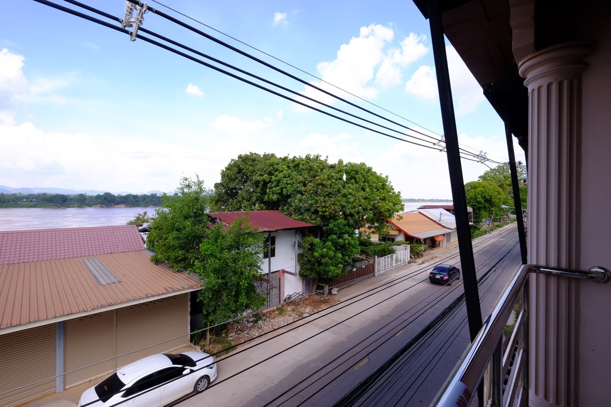 Baan Rim Khong Hotel Nakhon Phanom Exterior foto