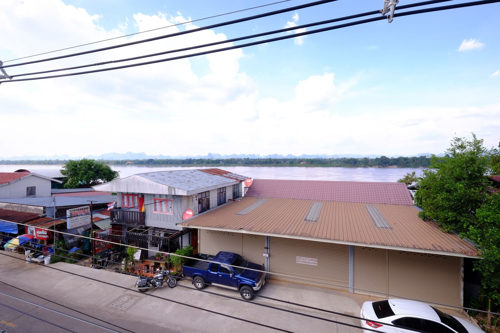 Baan Rim Khong Hotel Nakhon Phanom Exterior foto